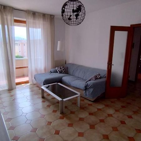 La Casa Dei Viaggiatori - Viareggio - Posto Auto Gratuito Lägenhet Exteriör bild