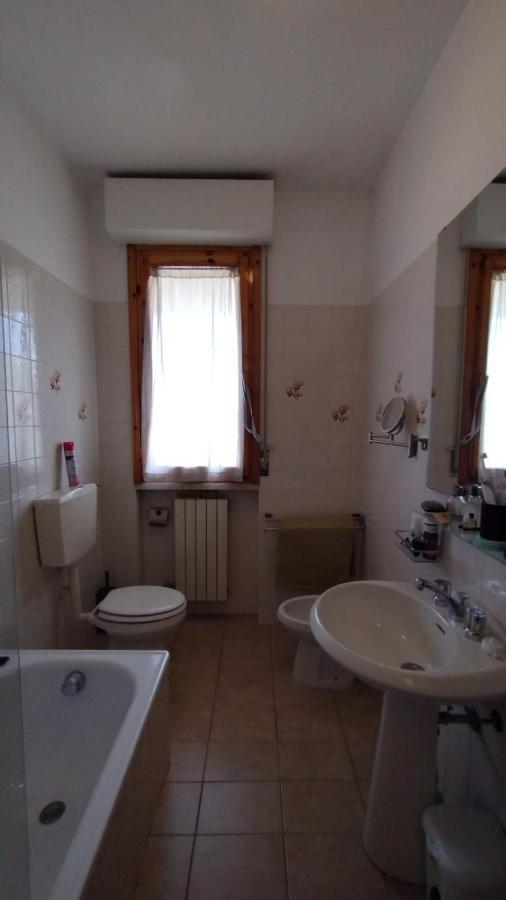 La Casa Dei Viaggiatori - Viareggio - Posto Auto Gratuito Lägenhet Exteriör bild